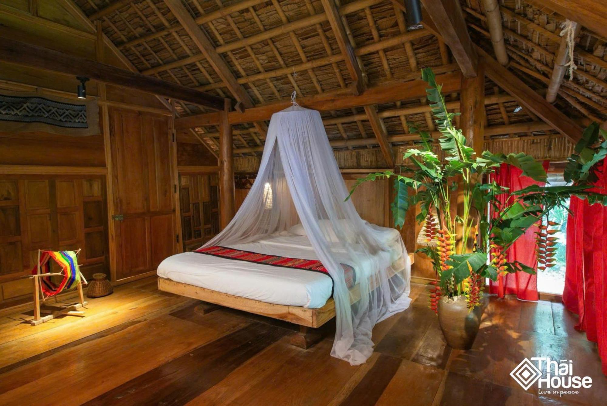 Thai House Pu Luong - Century Old Stilt House With Terrace Views Huong Ba Thuoc Exterior foto