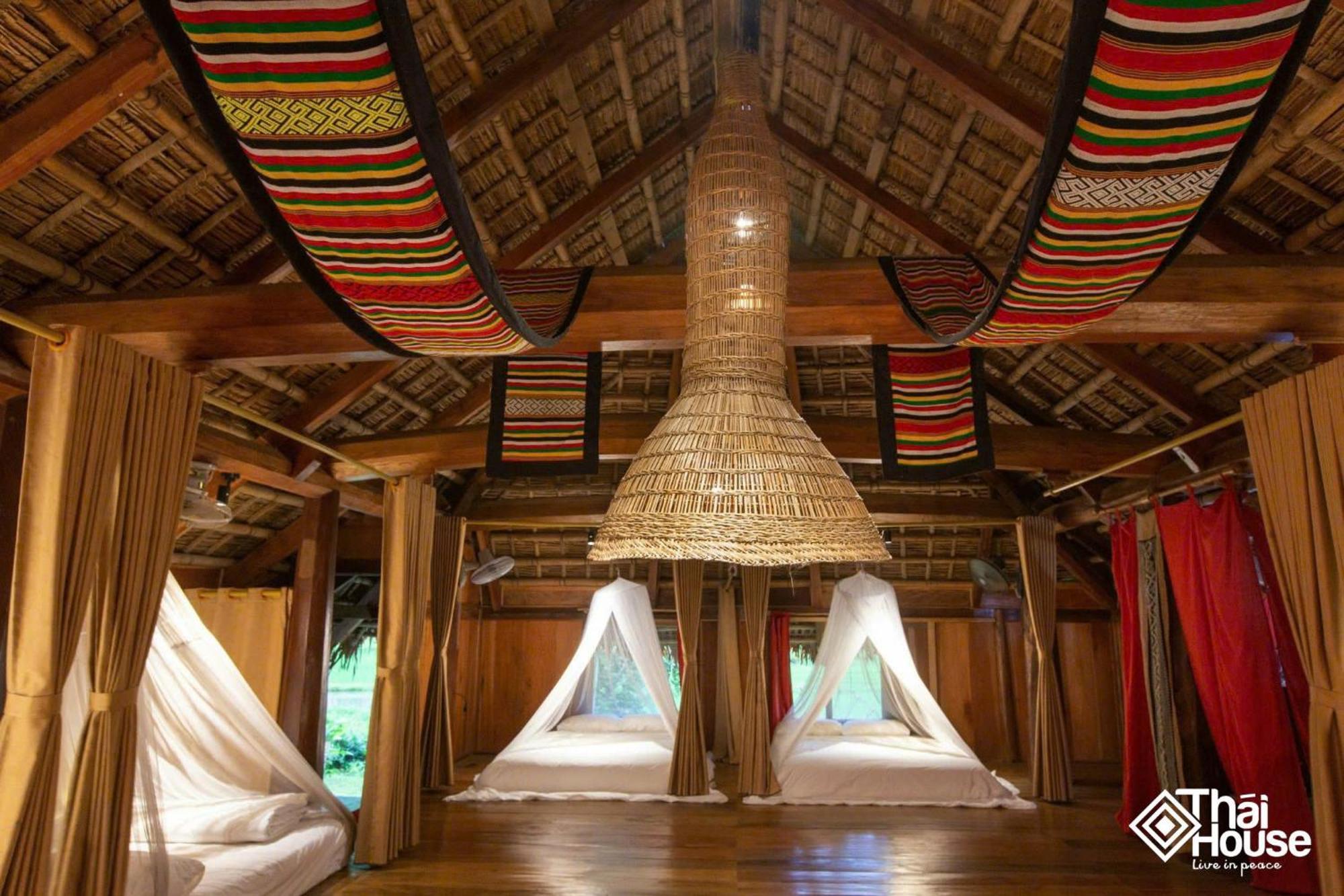 Thai House Pu Luong - Century Old Stilt House With Terrace Views Huong Ba Thuoc Exterior foto